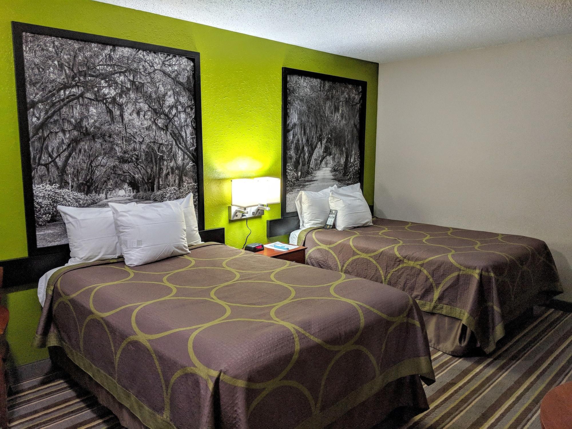 Super 8 By Wyndham Lake City Εξωτερικό φωτογραφία