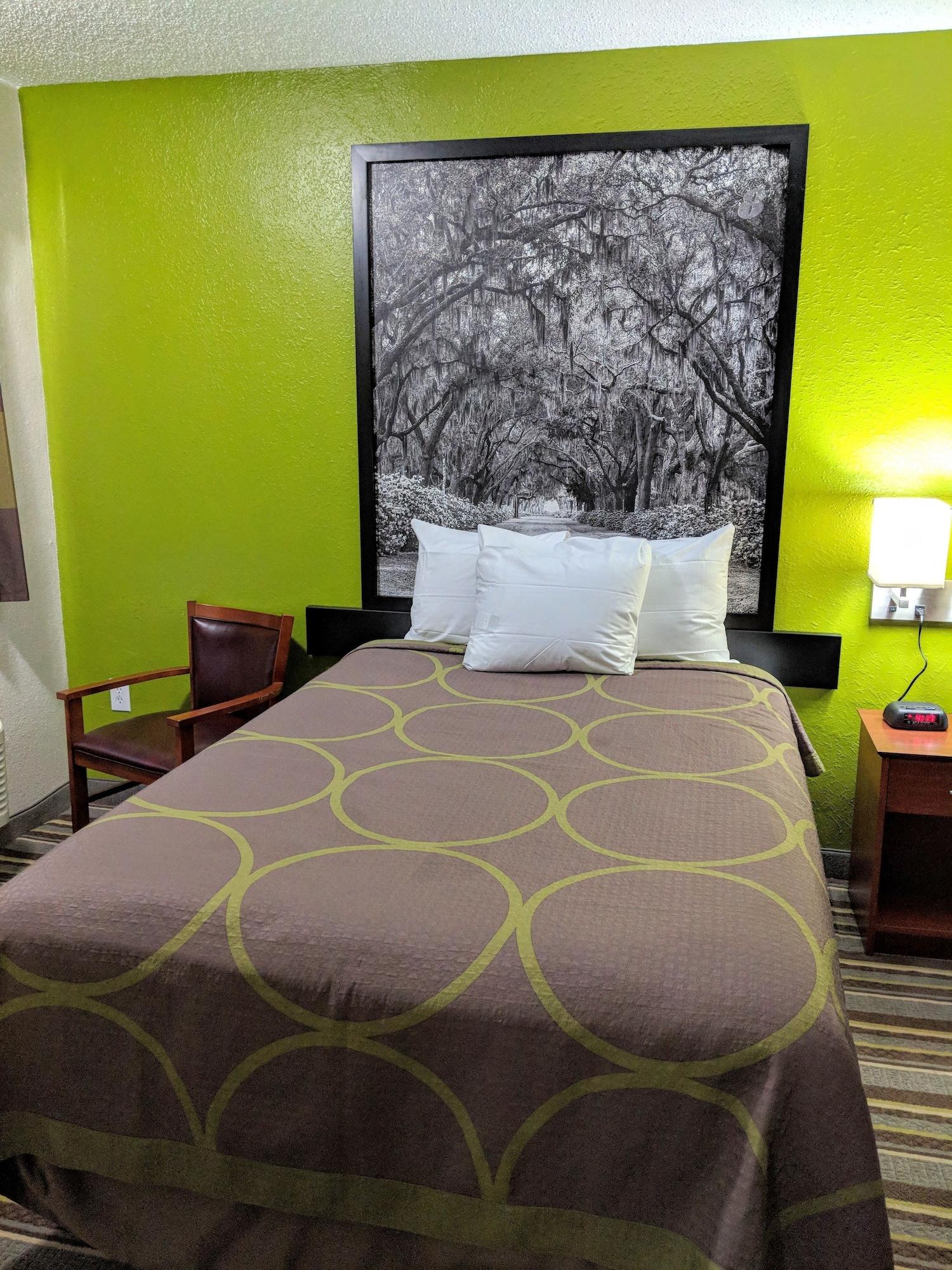 Super 8 By Wyndham Lake City Εξωτερικό φωτογραφία