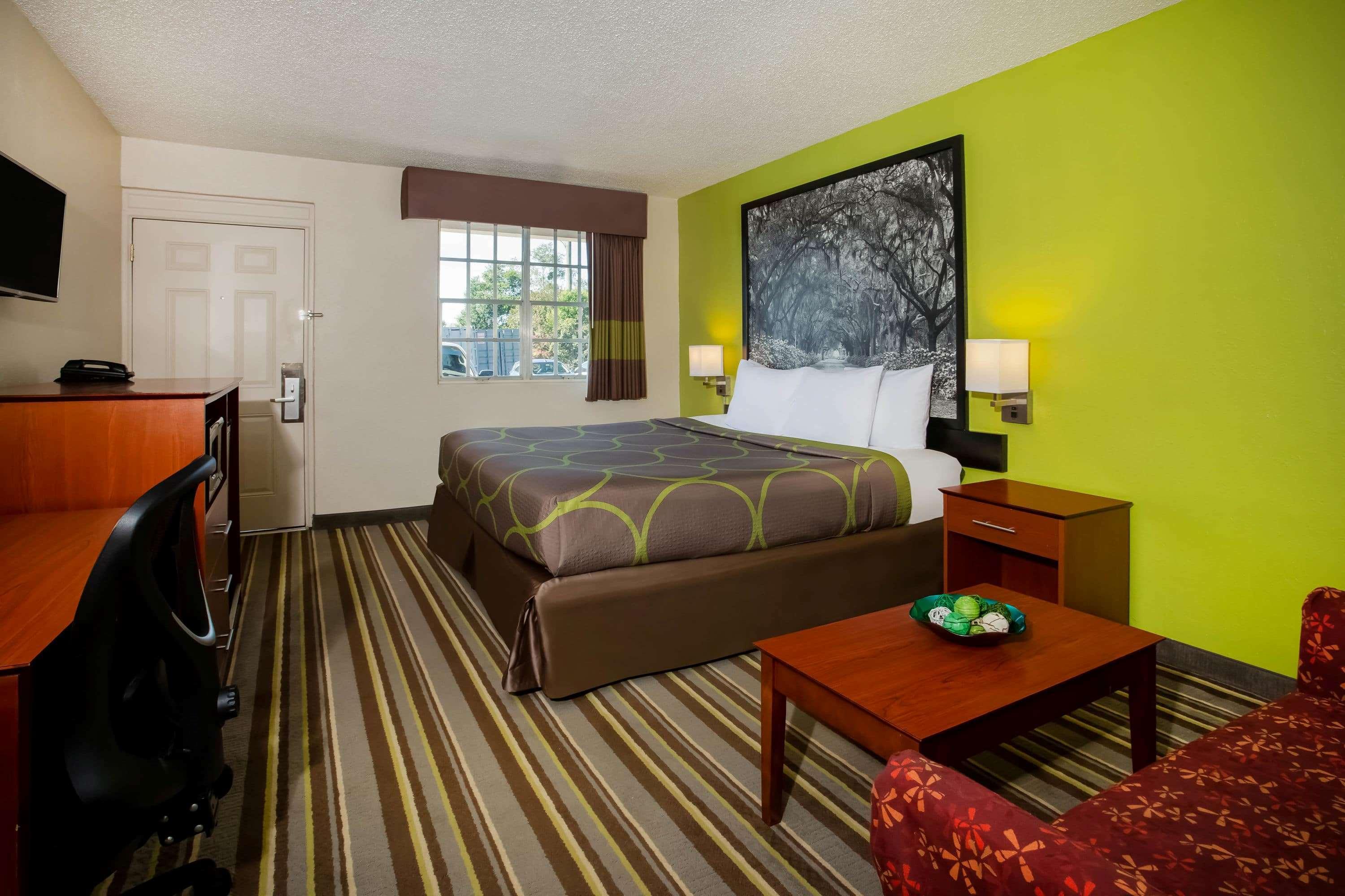 Super 8 By Wyndham Lake City Εξωτερικό φωτογραφία